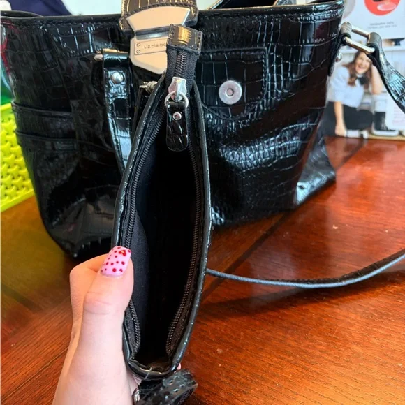Liz Claiborne Shiny Black Crocodile Shoulder Bag - Picture 6 of 6